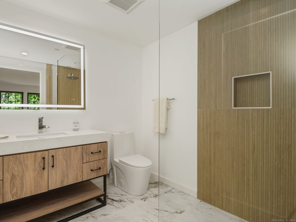 1188 King Street - Photo 15
