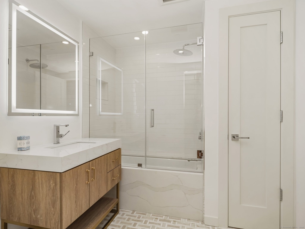 1188 King Street - Photo 16