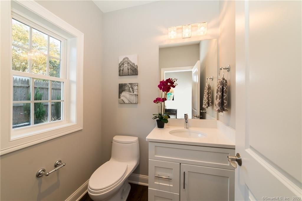 68 Anderson Street - Photo 6