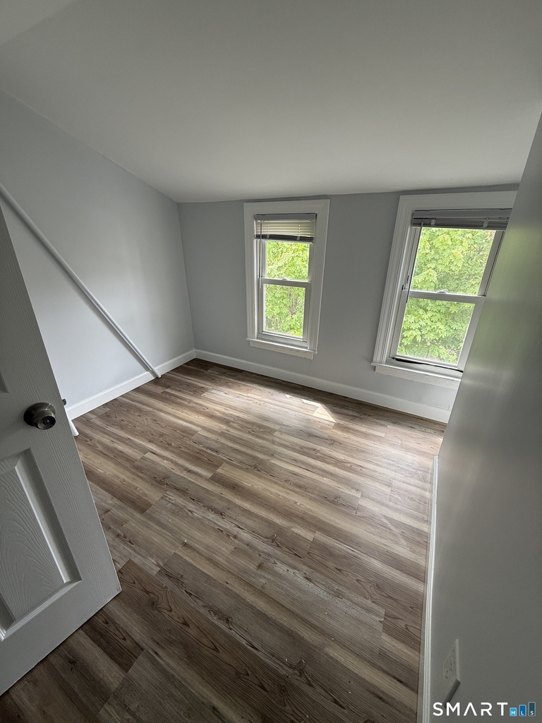 103 Walnut Street - Photo 5