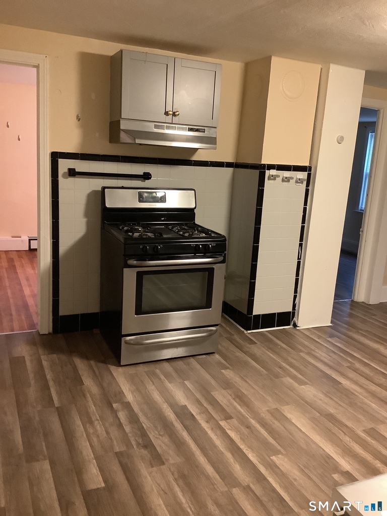 105 Camptown Avenue - Photo 11