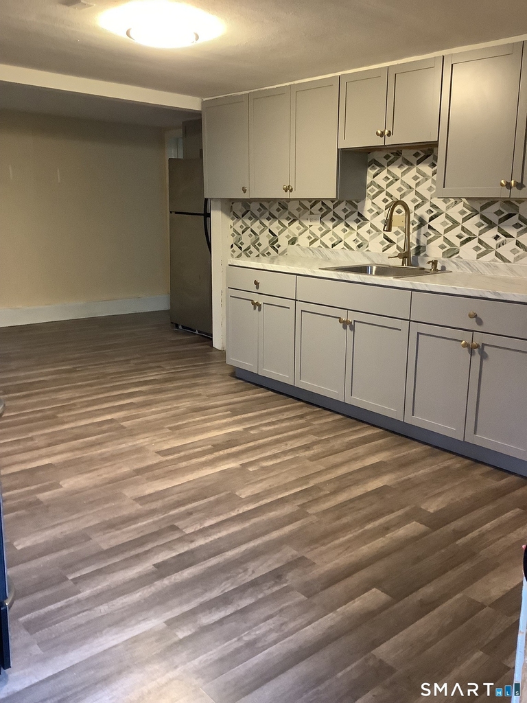 105 Camptown Avenue - Photo 10