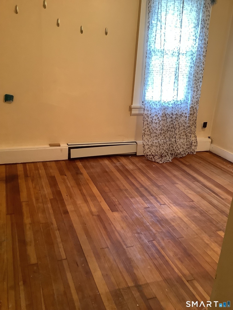 105 Camptown Avenue - Photo 9