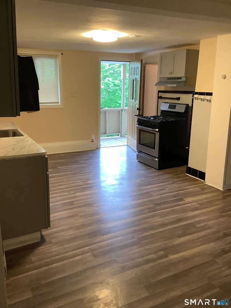 105 Camptown Avenue - Photo 6