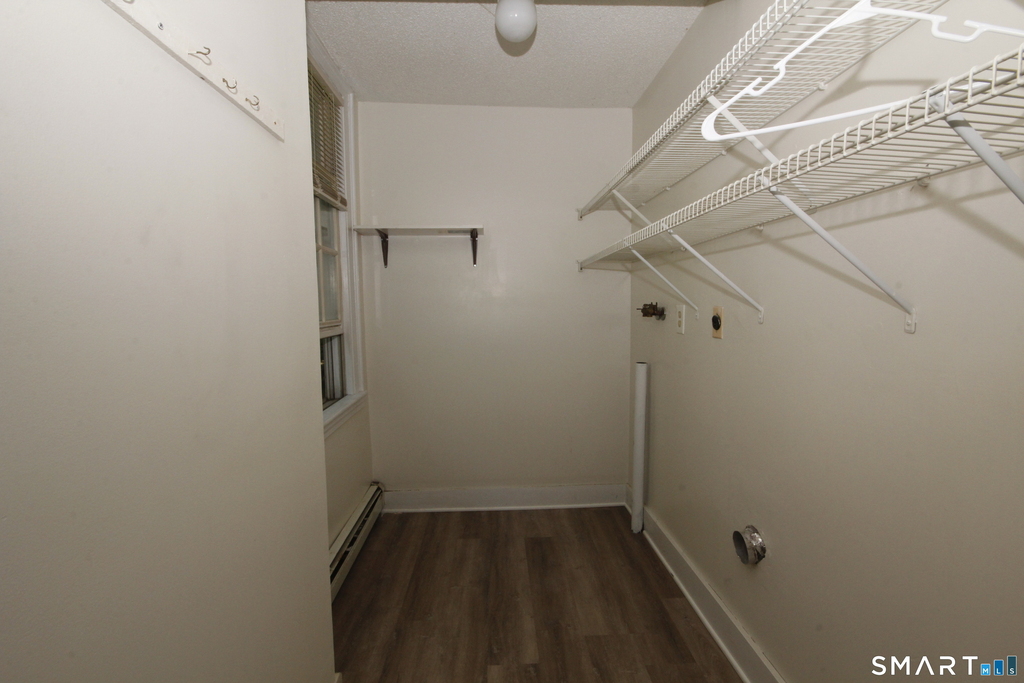 204 Poquonock Avenue - Photo 10