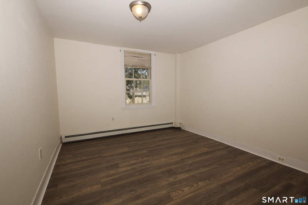 204 Poquonock Avenue - Photo 7