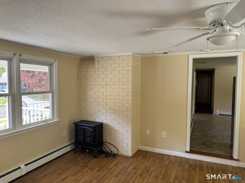44 Saint James Avenue - Photo 4