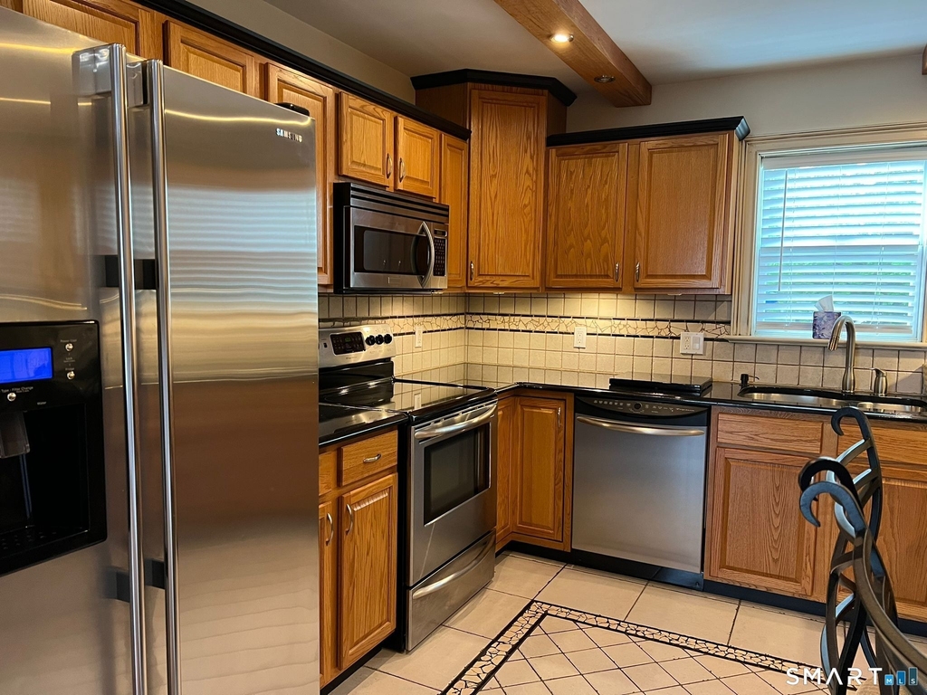 15 Ferris Avenue - Photo 3