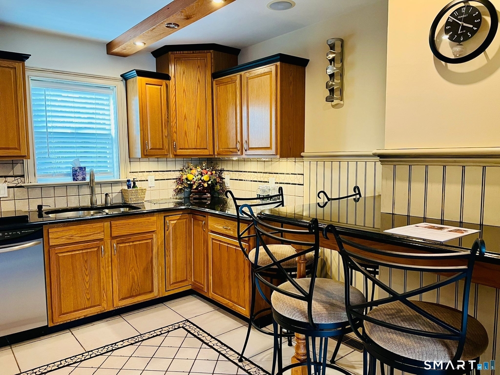 15 Ferris Avenue - Photo 4