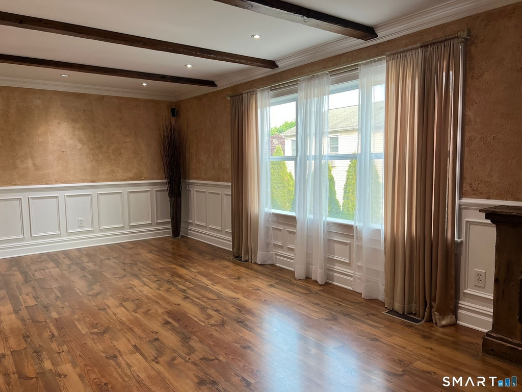 15 Ferris Avenue - Photo 0