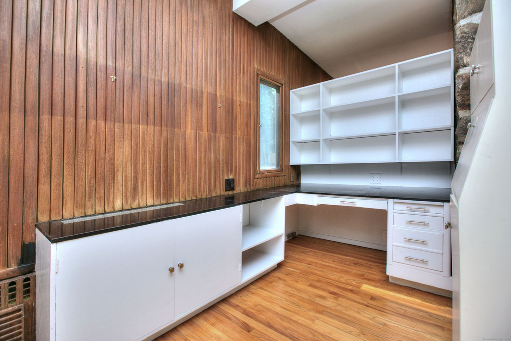208 Bayberry Lane - Photo 7