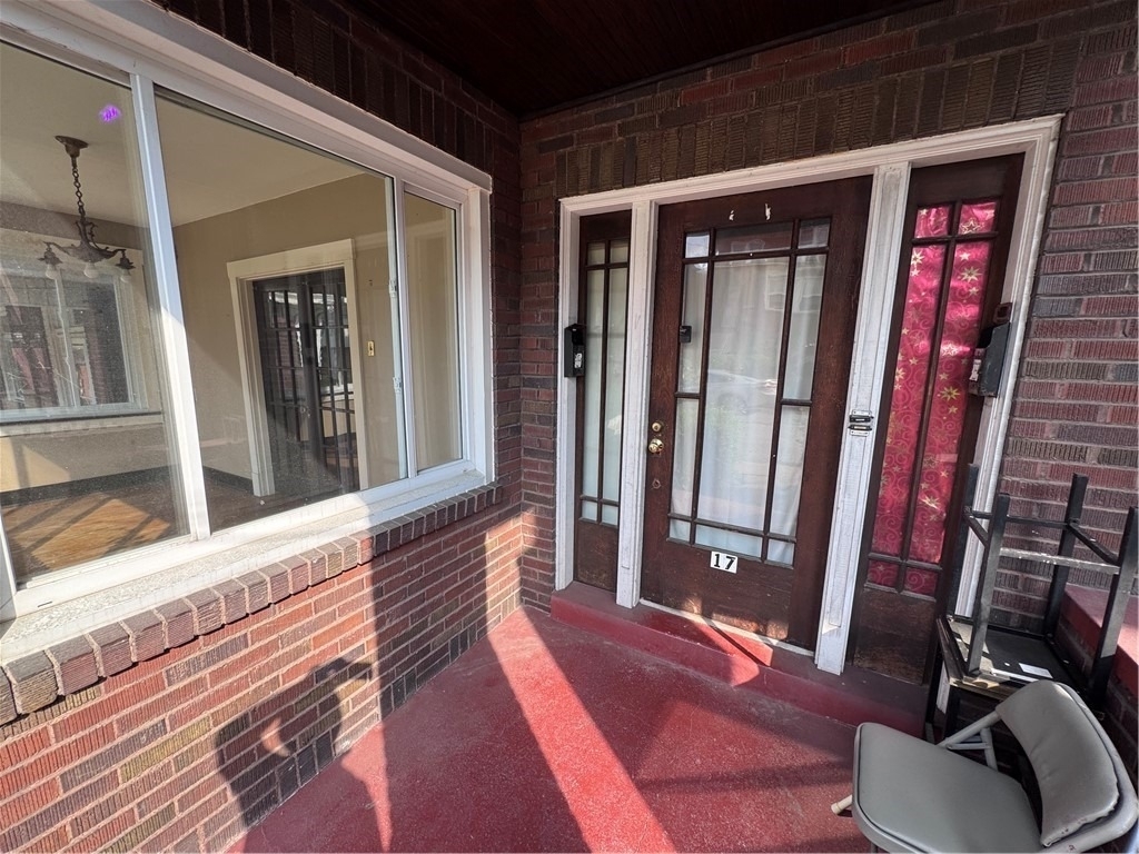 17 Sumner Ave - Photo 1
