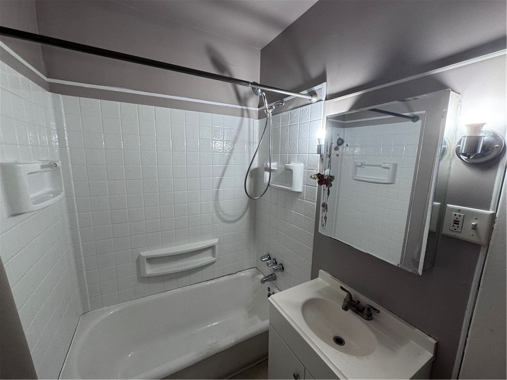 17 Sumner Ave - Photo 4