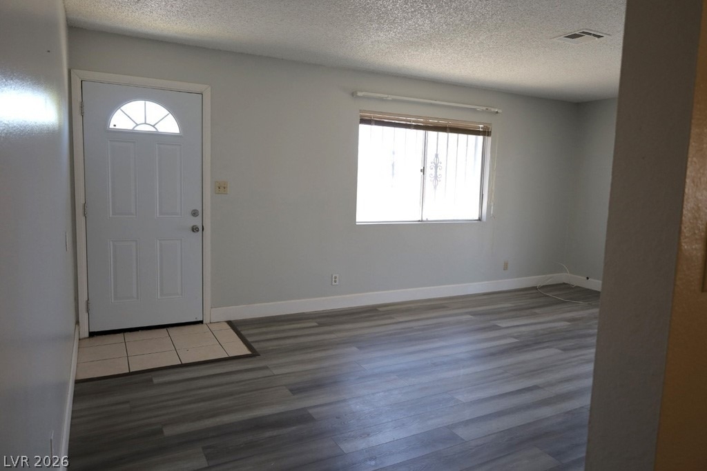 1309 E Cartier Avenue - Photo 3