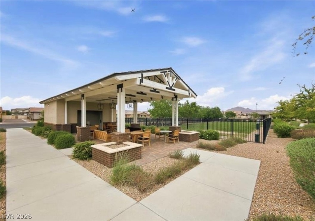 208 Bellini Peak Avenue - Photo 10