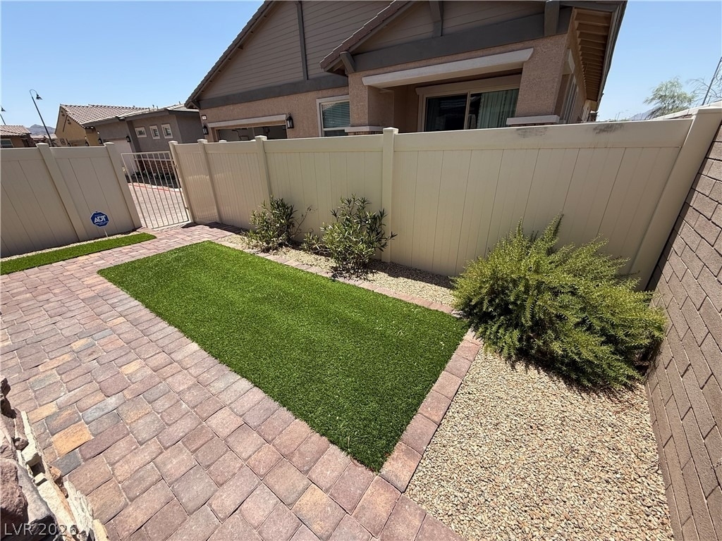 208 Bellini Peak Avenue - Photo 8