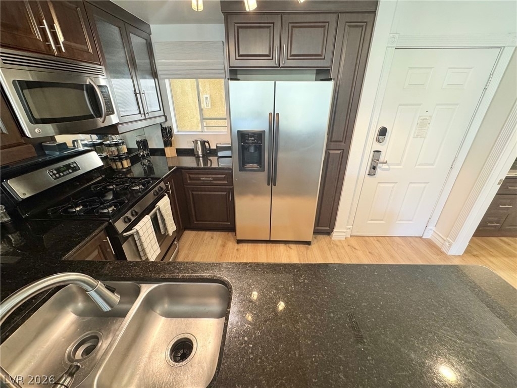 260 E Flamingo Road - Photo 21