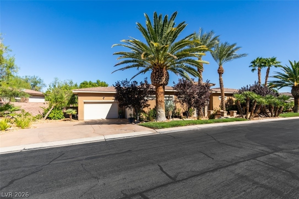 549 Regents Gate Drive - Photo 1