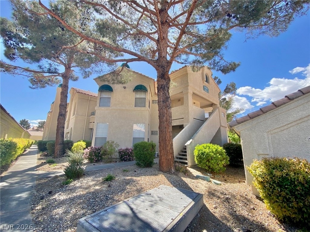 2251 Wigwam Parkway - Photo 0