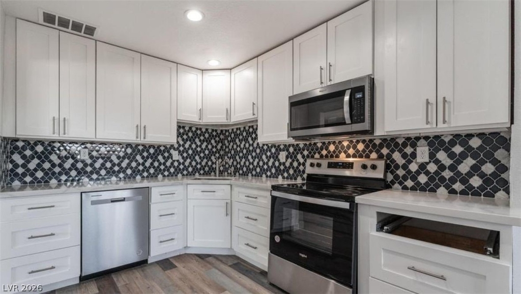1921 Franklin Avenue - Photo 1