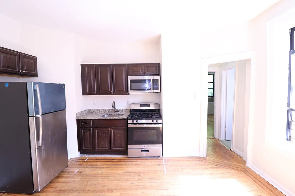 139-18 34th Road - Photo 4