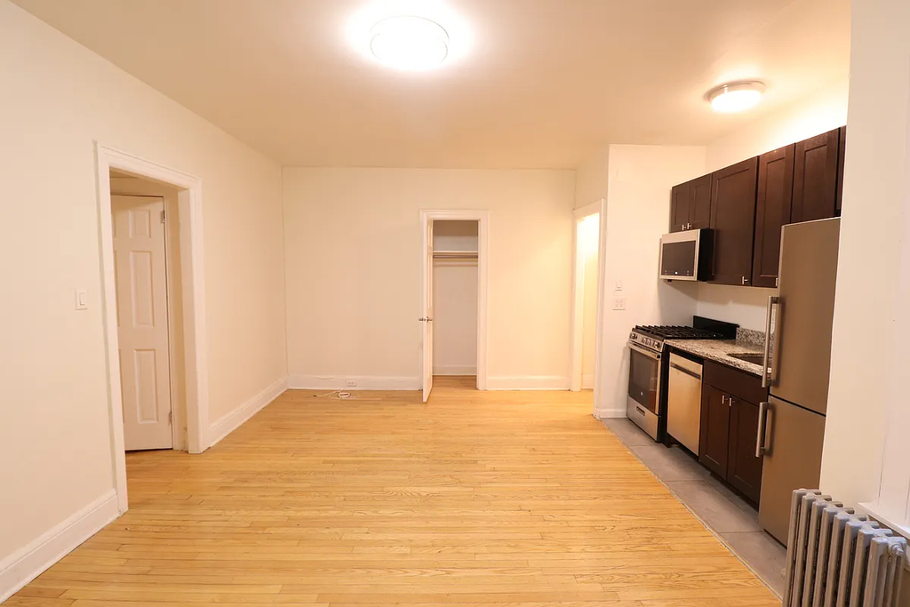 37-33 College Point Boulevard - Photo 0
