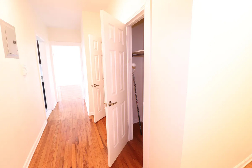 37-33 College Point Boulevard - Photo 3