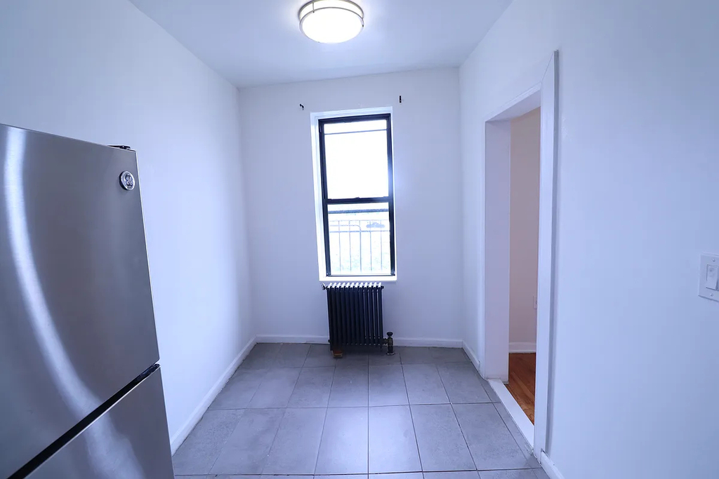 37-33 College Point Boulevard - Photo 7