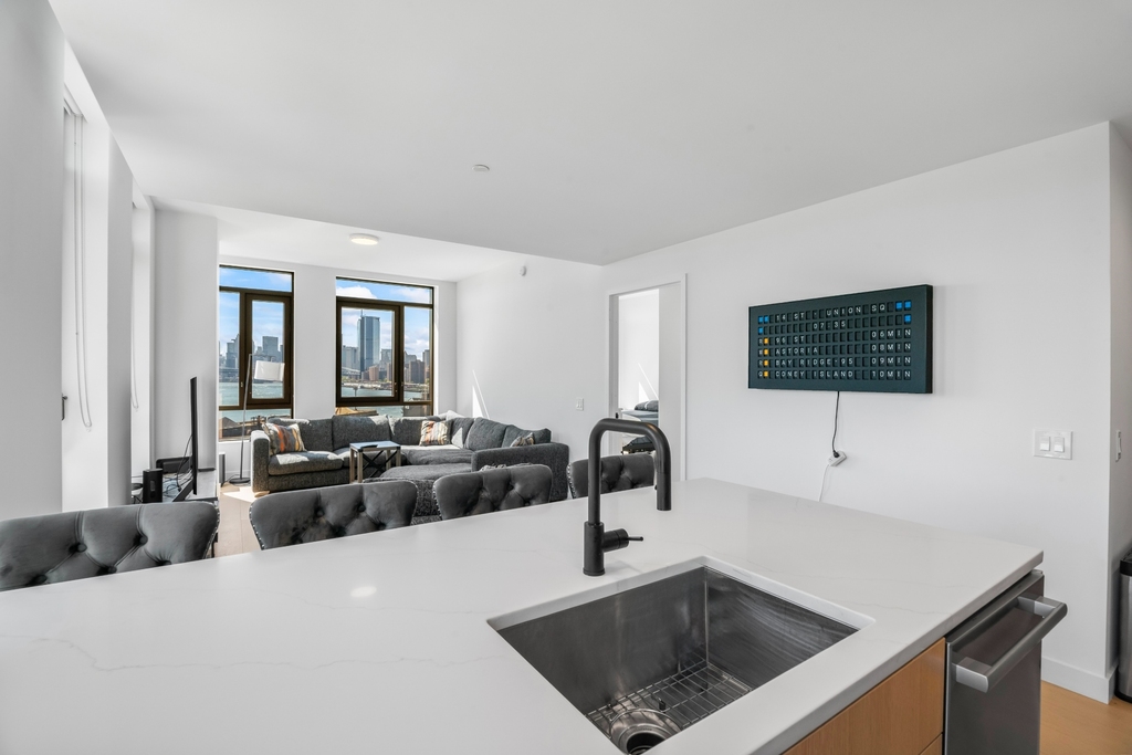 482 Kent Avenue - Photo 3