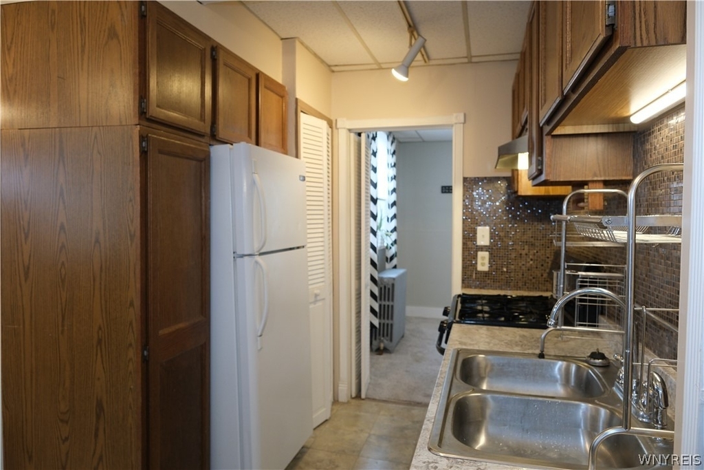 96 Fargo Avenue - Photo 3