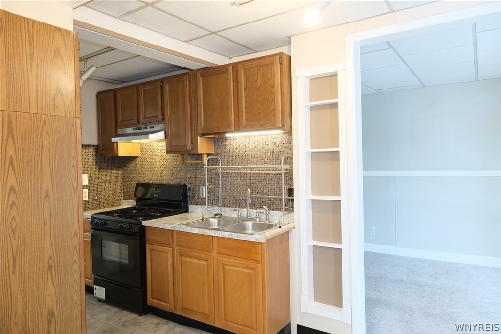 96 Fargo Avenue - Photo 1