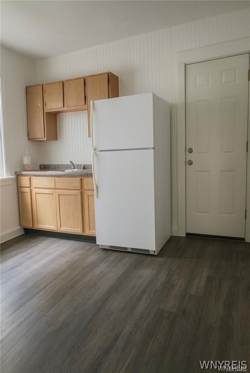 196 Englewood Avenue - Photo 2