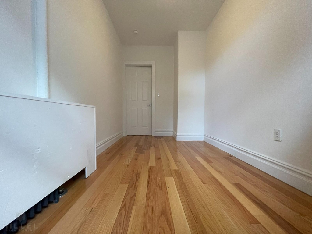 21-81 38th St. - Photo 7