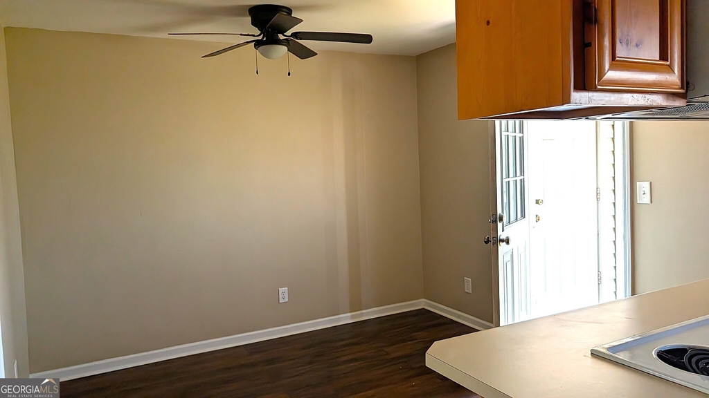 210 Strawbridge Lane - Photo 9