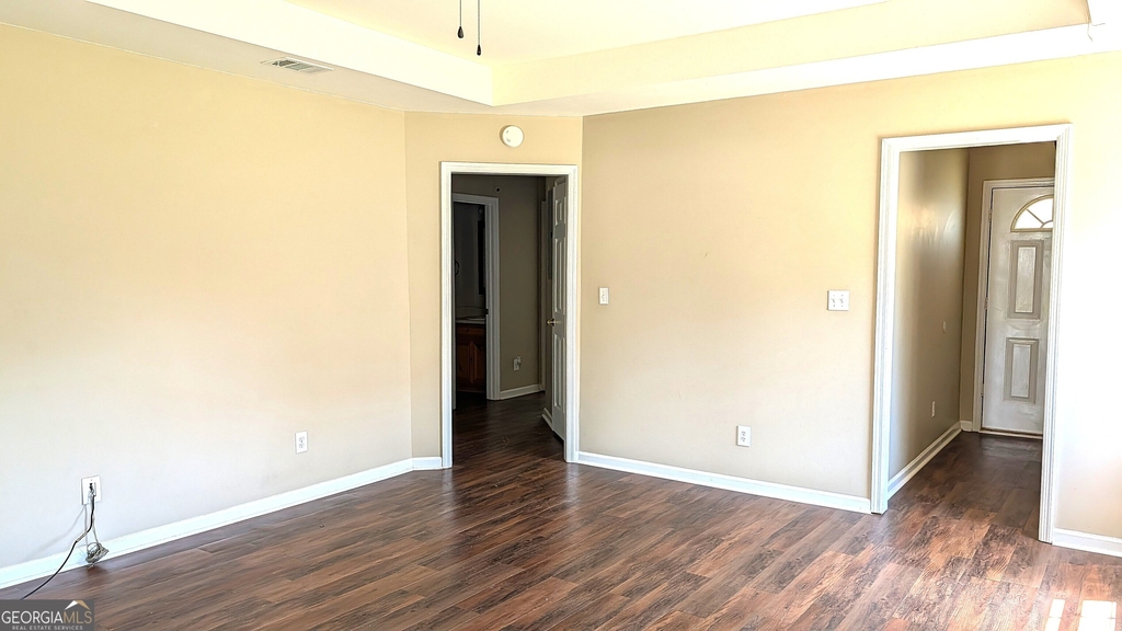 210 Strawbridge Lane - Photo 2