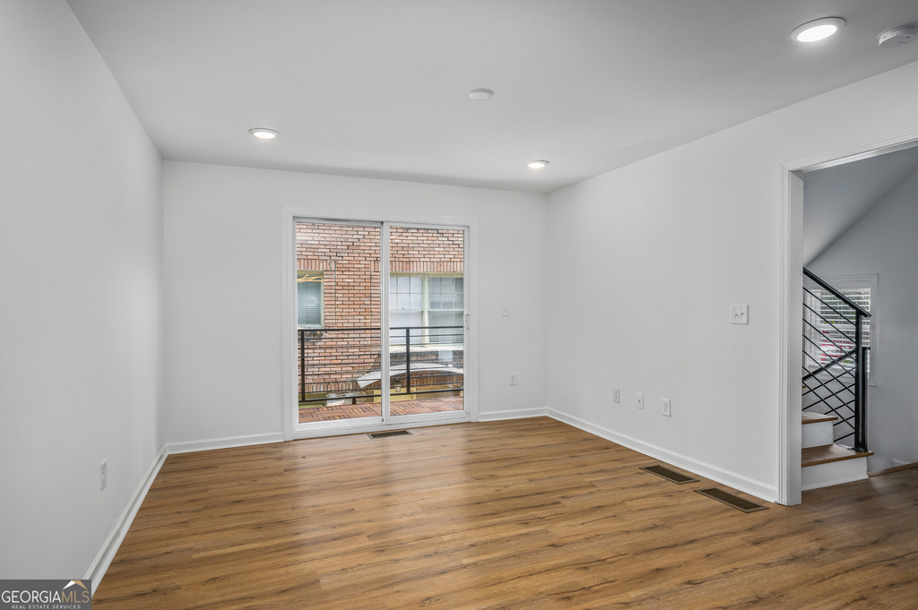 704 Durant Place Ne - Photo 5