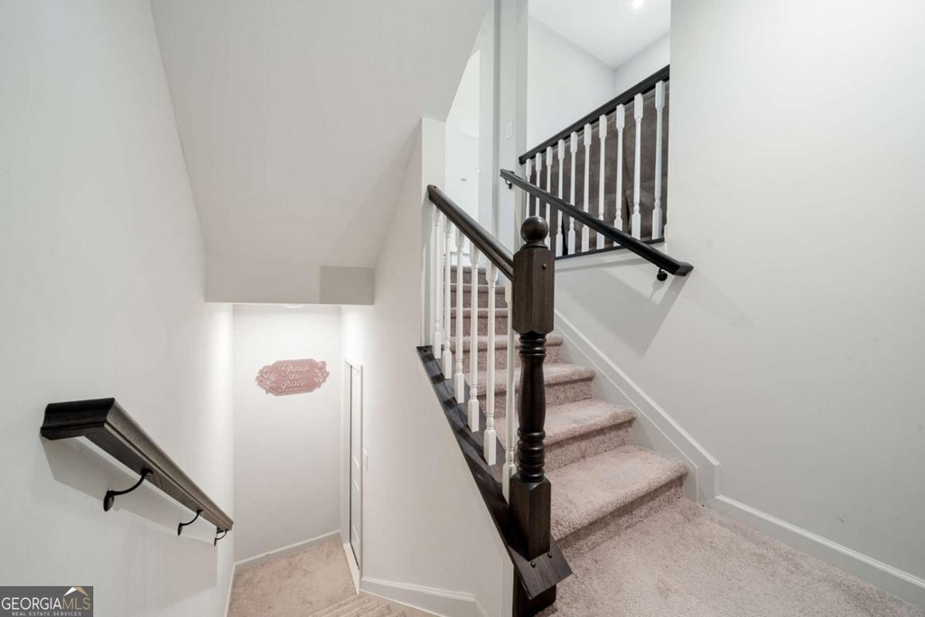 8175 Scenic Ridge Way - Photo 22