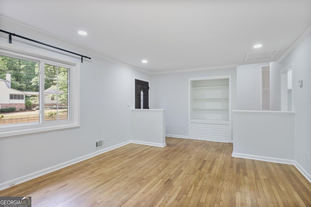 2903 Old Sewell Road - Photo 4