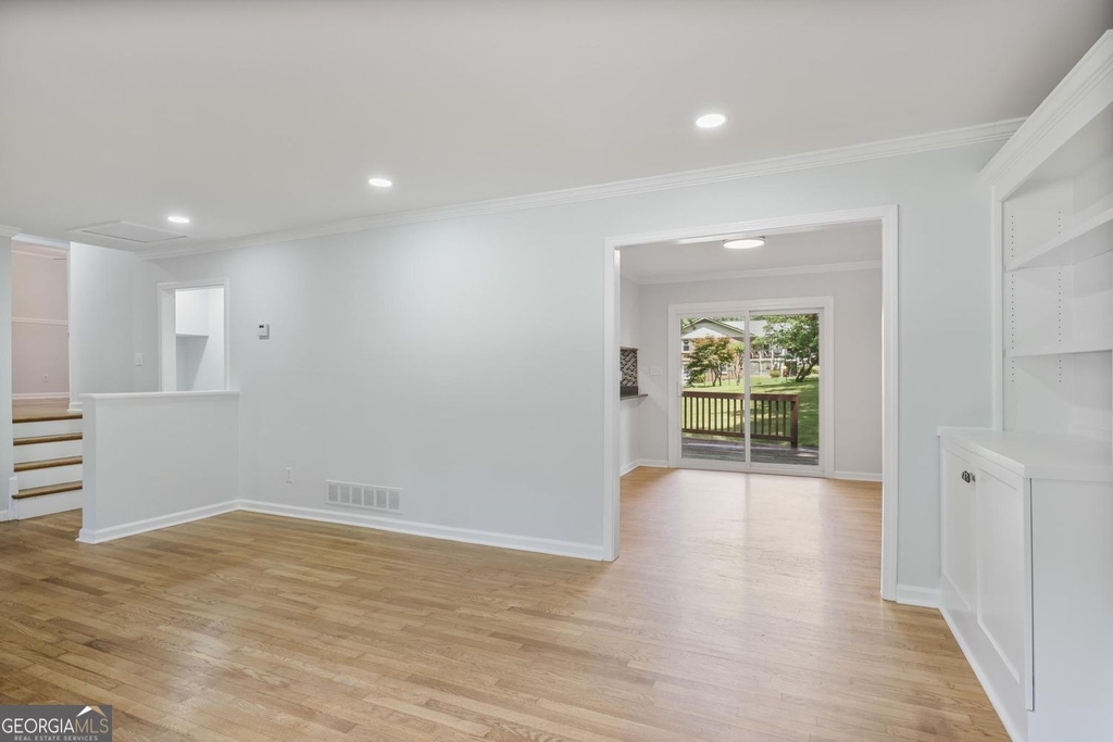2903 Old Sewell Road - Photo 5