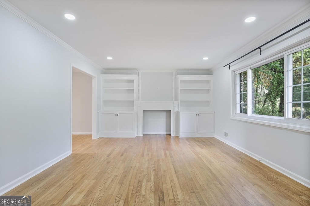 2903 Old Sewell Road - Photo 3