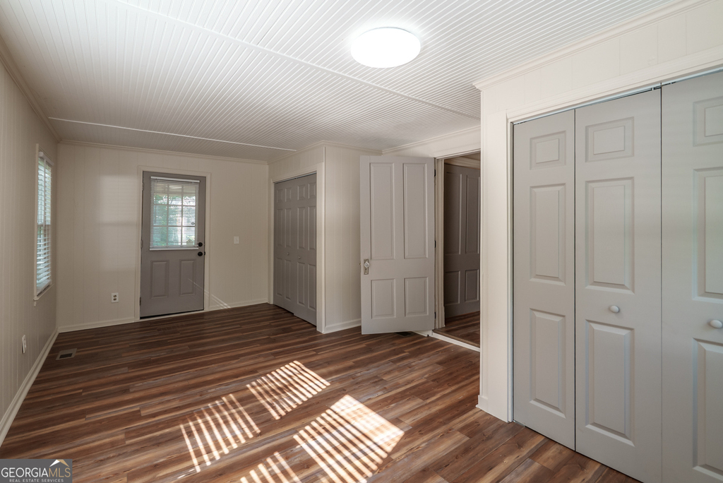 243 Boulevard - Photo 19