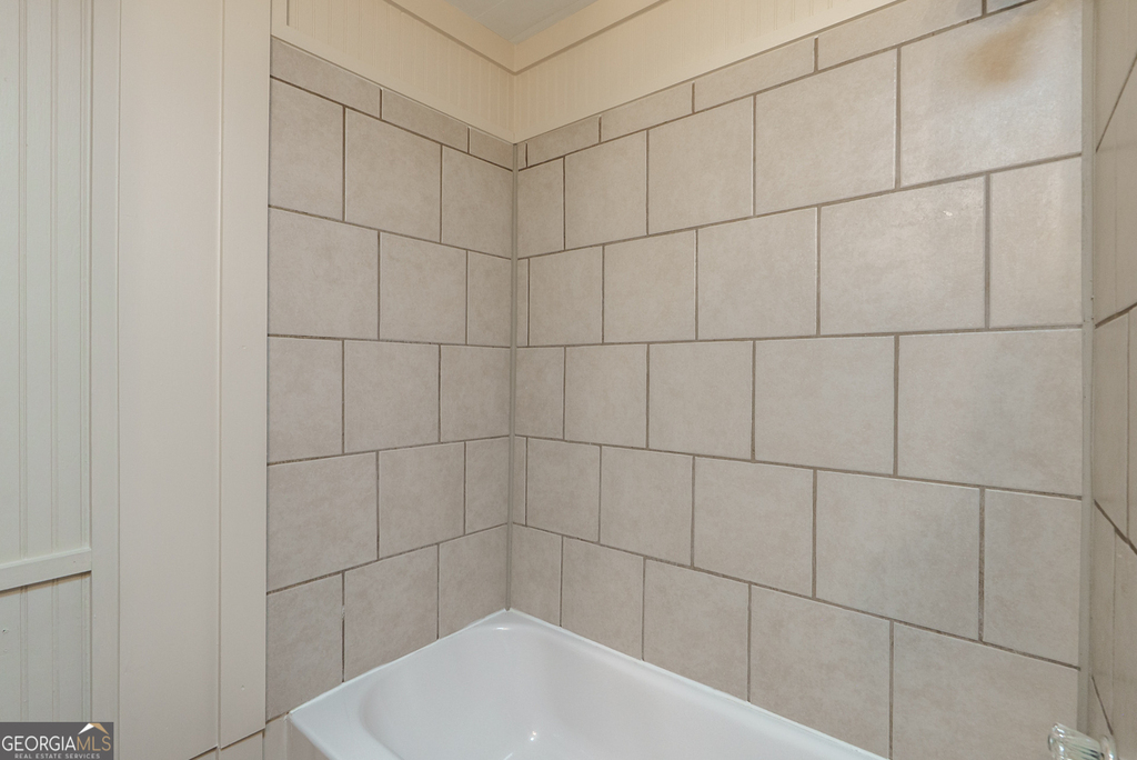 243 Boulevard - Photo 16