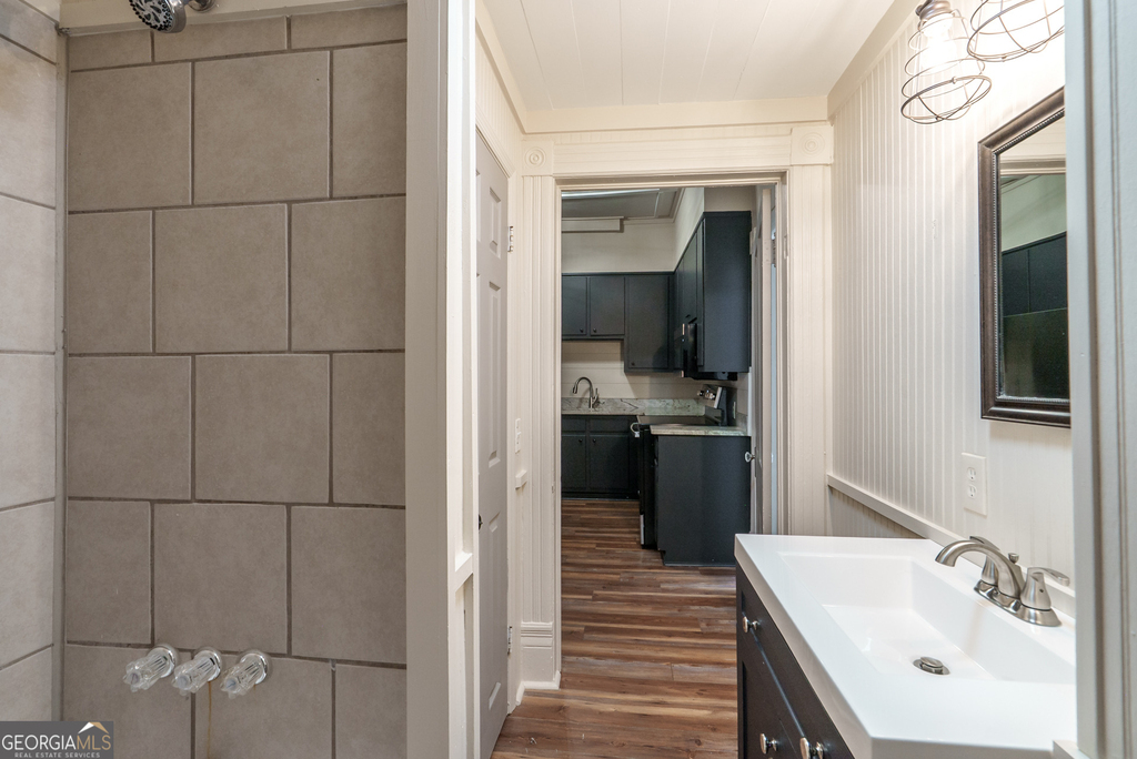 243 Boulevard - Photo 17