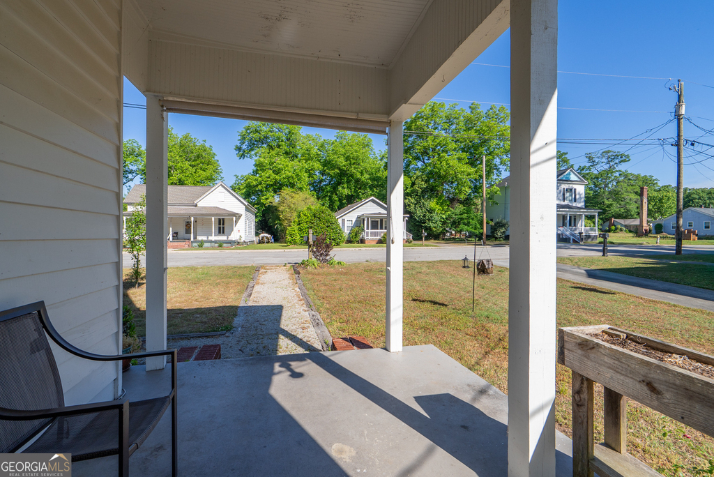 243 Boulevard - Photo 3