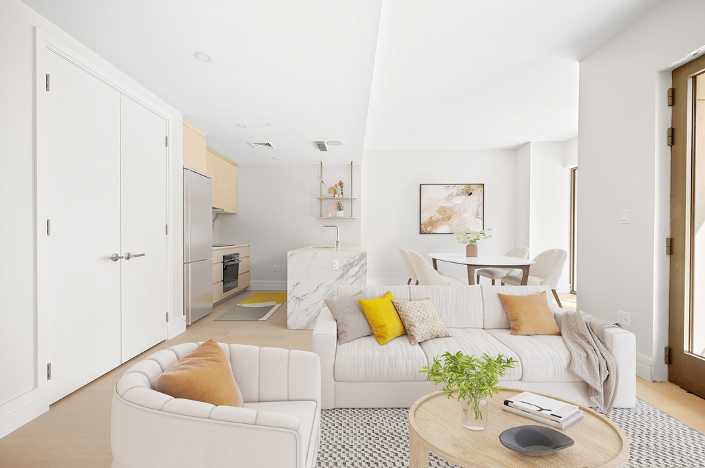 960 Franklin Avenue - Photo 2
