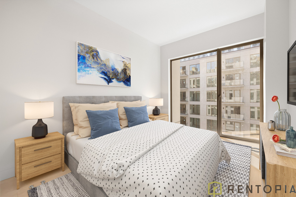 960 Franklin Avenue - Photo 6