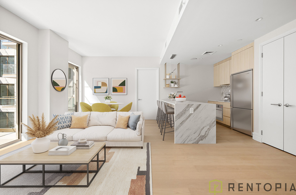 960 Franklin Avenue - Photo 2