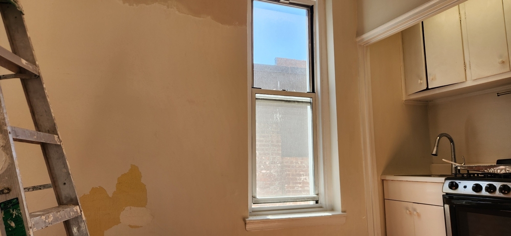 West 83rd Street/west end ave - Photo 10