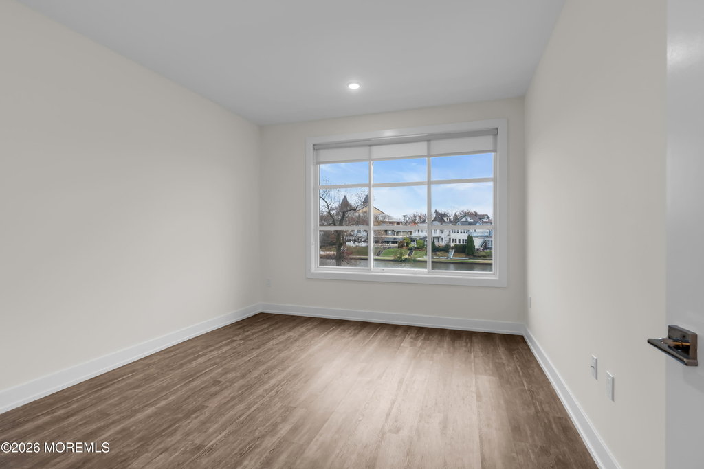 521 Lake Avenue - Photo 6