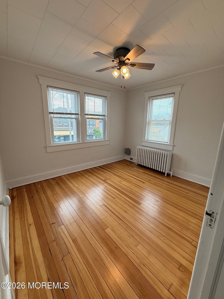 1005 Main Street - Photo 2
